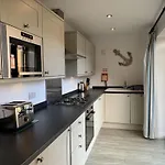 Bay Tree House - The Bay Filey, Sleeps 8, 2 Dogs Welcome Filey