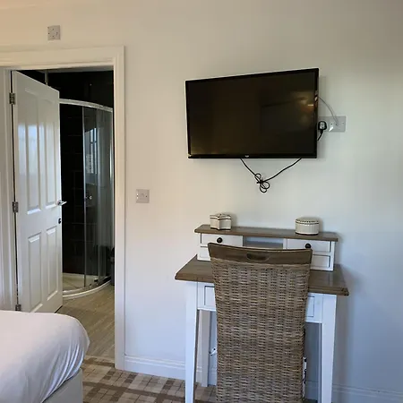 Tatil Evi Bay Tree House - The Bay Filey, Sleeps 8, 2 Dogs Welcome