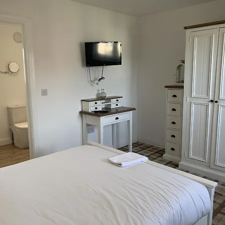 Bay Tree House - The Bay Filey, Sleeps 9, 2 Dogs Welcome Filey