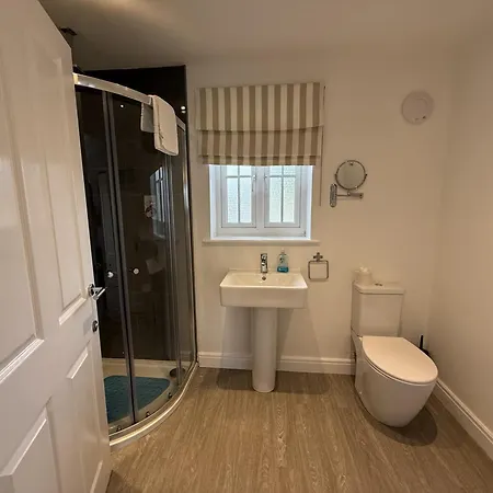 Bay Tree House - The Bay Filey, Sleeps 8, 2 Dogs Welcome Filey