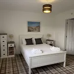 別荘 Bay Tree House - The Bay Filey, Sleeps 8, 2 Dogs Welcome *